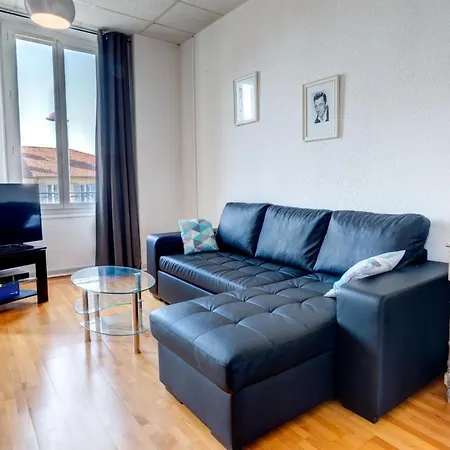 Upstays - Charming Apartment - City Center - Wifi - Ac *