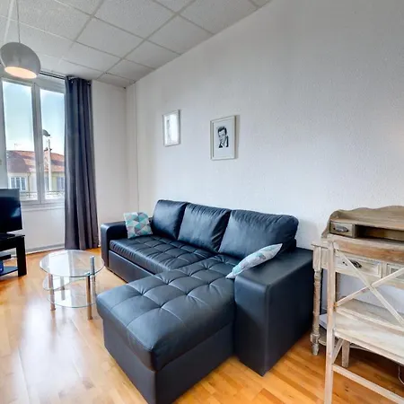 Upstays - Charming Apartment - City Center - Wifi - Ac *